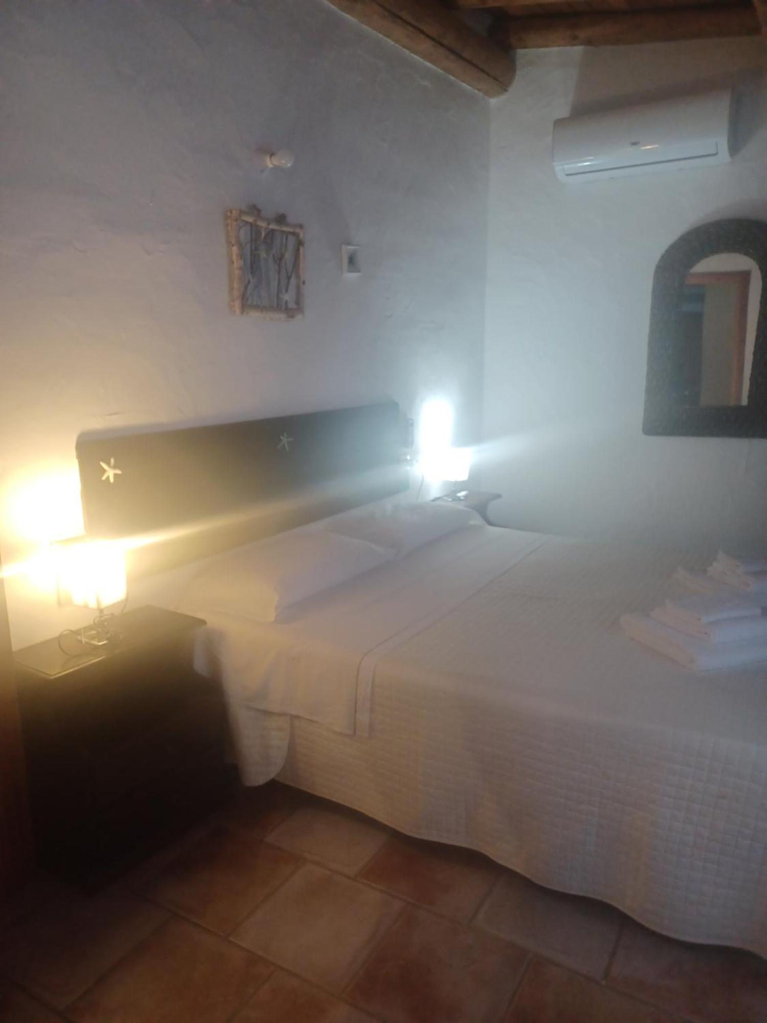 B&B Helios Il Tuo Relax In Sardegna Сан Теодоро Екстериор снимка