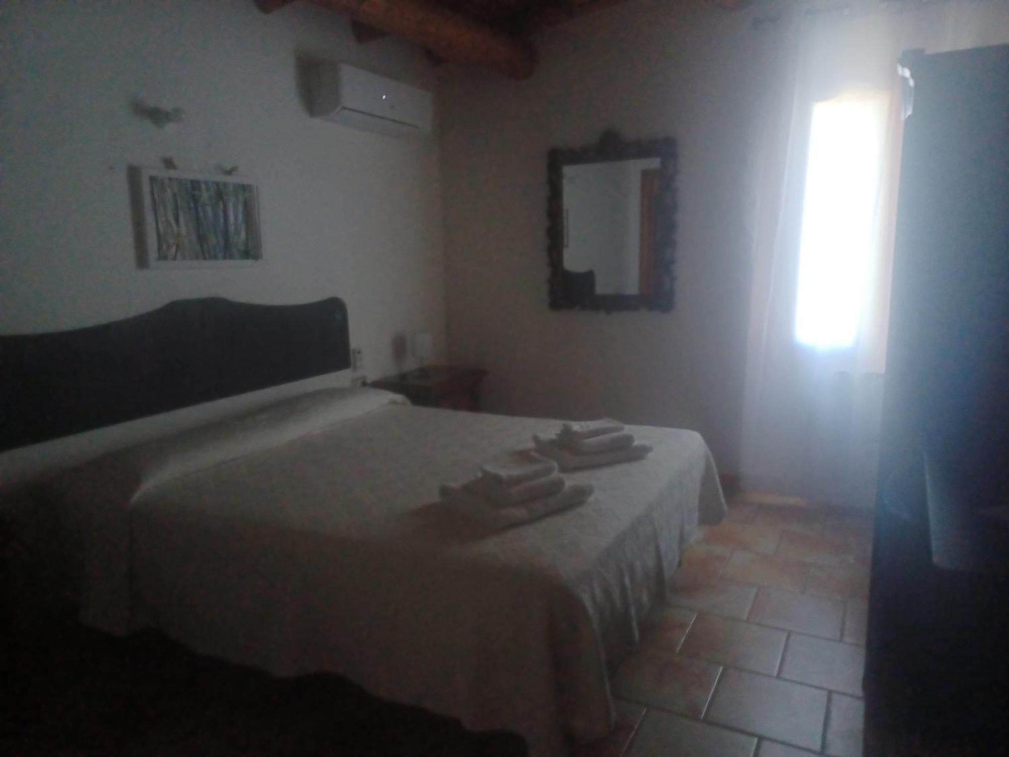 B&B Helios Il Tuo Relax In Sardegna Сан Теодоро Екстериор снимка