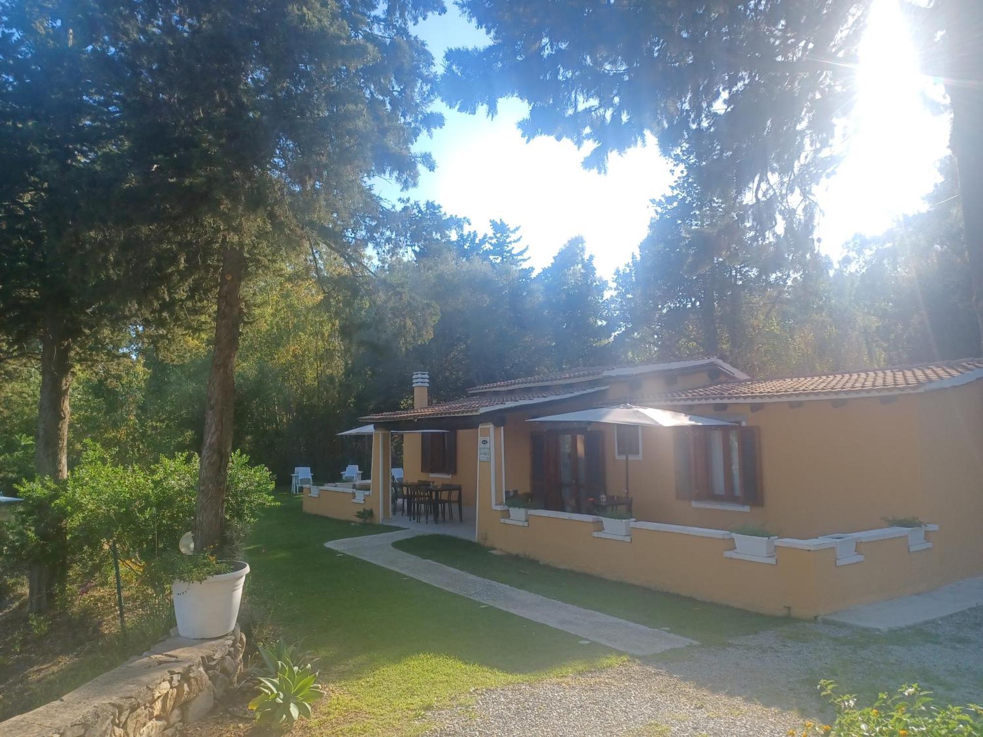 B&B Helios Il Tuo Relax In Sardegna Сан Теодоро Екстериор снимка